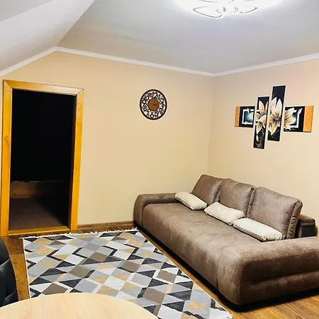 Golden Lemon Apartment Mizhhirya  Exterior photo